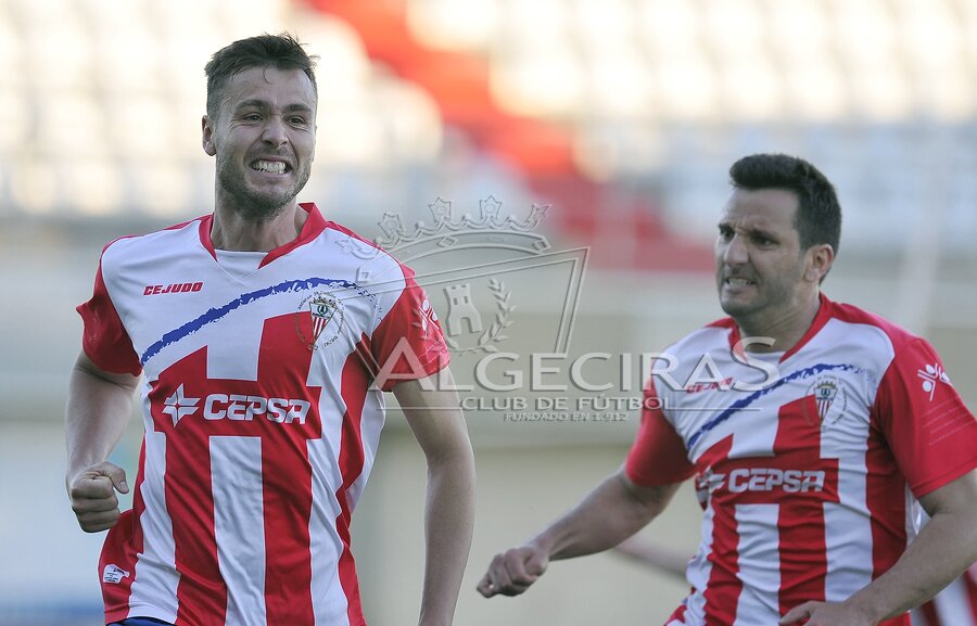 El Algeciras rescata un punto en el descuento ante el Almería B (1-1)